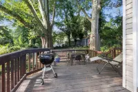 2BR/1BA Designer House in Decatur