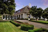 Peppers Manor House Hotels in Moss Vale