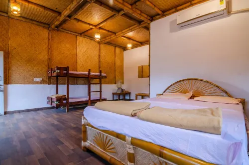 Bigfoot Stay - Forganic Farm & Agro Tourism فنادق في Unhere Bk