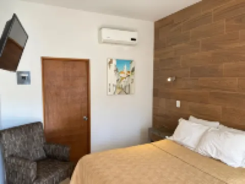 Hotel Hacienda Bugambilias