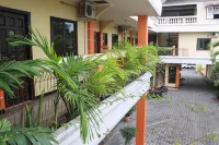 Hotel Ronggolawe 세푸 호텔
