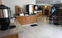 Ruidoso Mountain Inn - فطور