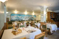 Hotel Villa Emma Hotels in Palu