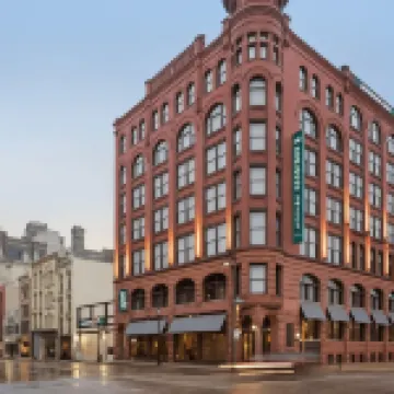 ホームウッド スイーツ バイ ヒルトン ミルウォーキー ダウンタウン