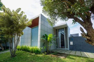 Griya Kubus Hotels in Beji