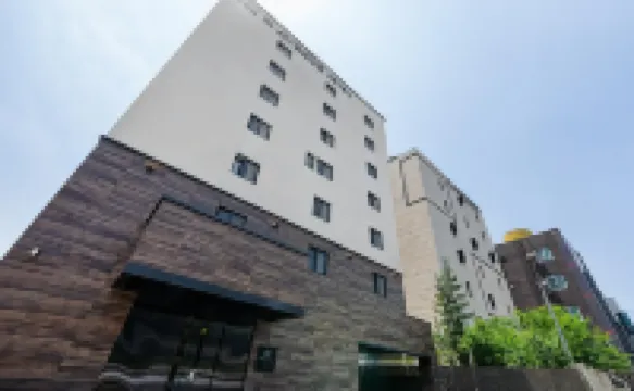 H avenue Hotel Jeonju Deokjin Hotels near Deokjin Park