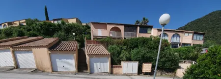 Appart. 4/6 pers. + Terrasse 50m2 , Unique sea view !