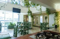 Hotel Checkin El Cortecito