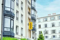 Staycity Aparthotels Paris Gare de l’Est Hotels near Folies Bergère