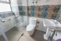 Gentle Heart Inn - A Heart for the People 1