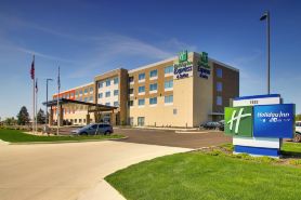 Holiday Inn Express & Suites FINDLAY NORTH by IHG