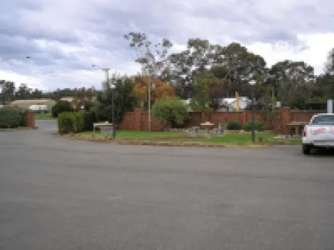 Coorrabin Motor Inn