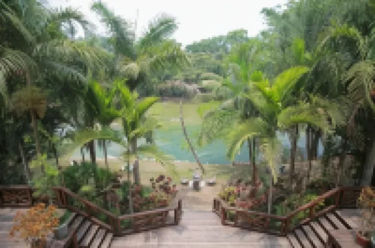 Mahogany Hall Luxury Boutique Resort Hotels in Bullet Tree Falls