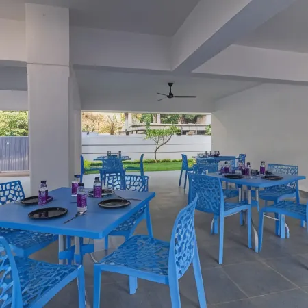 Treebo Atithi Comforts Inn
