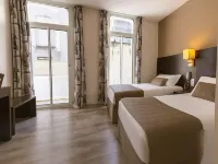 Hôtel Croix des Bretons - Lourdes Pyrénées Hotels near Sanctuary of Our Lady of Lourdes