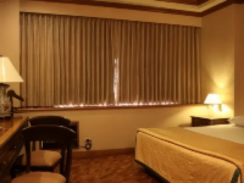 ヘラルド スイーツ マカティのホテル