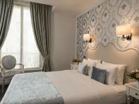 Hotel Saint-Pétersbourg Opéra & Spa Hotels near Auber Station