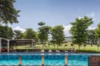 Village Hotel Changi by Far East Hospitality - Beach