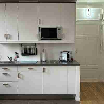 Ideal pied-à-terre at the gateway to La Défense and the center of Paris Others