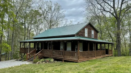 Lake House Getaway at Dale Hollow Lake