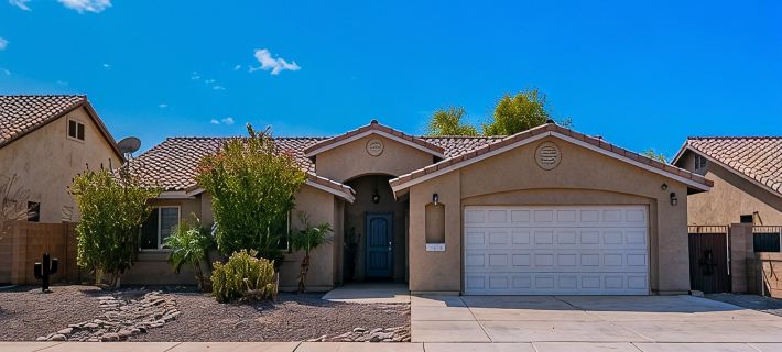 Snowbirds & Families - Large Covered Patio - Pet Friendly - Cabletv Hotels in Yuma