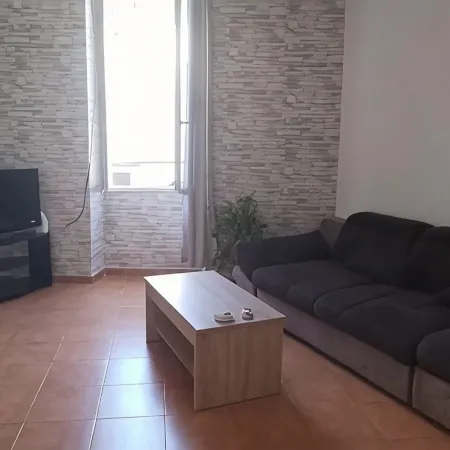 Maison Proche D'avignon, L'isle /sorgues, Saint Remy et du Parc Spirou Отели в г. Кавайон
