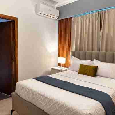 3-bedroom apartment in delightful Santo Domingo with pool,WiFi, fitness room Rooms