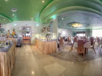 فندق المها Hotels near كاسر الأمواج في أبوظبي