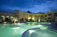 Thermae Sylla Spa & Wellness Hotel - Kolam Renang