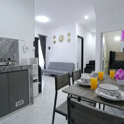 Cattleya Villa Hotels near Sambisari Temple