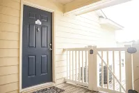 Harbor Landing - Water Views! Pool & hot tub - 2be/2ba condo in Ocean Springs! - 3 stjerner