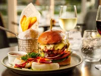 Sunday London Staines-upon-Thames Heathrow T5 - breakfast