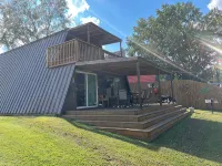 Lakefront- Private Dock w/ Kayaks! A Fisherman's Paradise! with New Hot Tub! - 3 stjerner