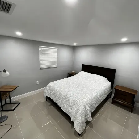 Cozy,comfy and clean 2 bedroom/one bath apartment