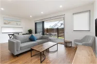 Captains Cove 1st Floor Spa Luxury Apartments - Free Netflix - 民泊