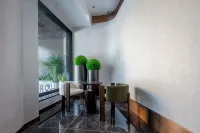 雲朵槑飯店（紅都大道中央革命根據地歷史博物館店）