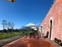 Mianzhu Huaxiang Jiulongshan Yard Hotel