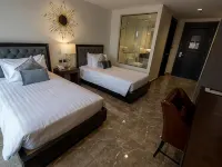 SN Connx Hotels near Noir Pub