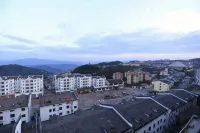 Chongqing Xianjian Inn - Inns