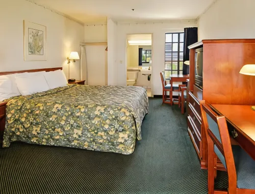 Days Inn by Wyndham Orange Anaheim