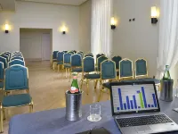 Palazzo Esedra Hotels in Naples