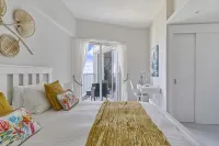 Caribbean Sunshine Breath Beachfront Apartment - Gym