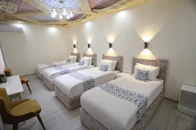 Bibihojar Hotel のホテル