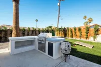The Perfect Desert Escape - Pool - Spa - Dogs - Close to All