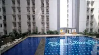 Studio Minimalist and Comfortable at Bale Hinggil Apartment By Travelio - Apartments