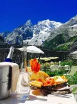 Shatush Hotel