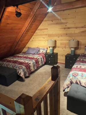 Red Bluffs Lodge Upper Unit, located on the River, minutes from Devils Tower!