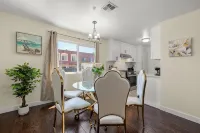 Cozy&Stylish DT Alhambra Living Walk to Starbucks, Dining &Nightlife places - 3 estrellas