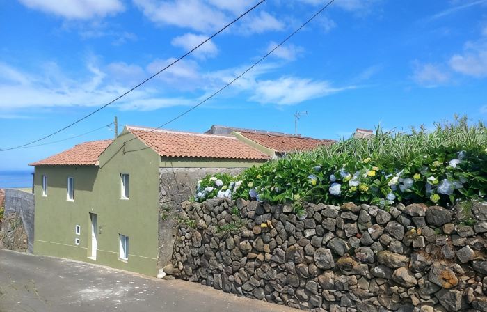 Charming Rustic House in Nordeste surrounded by nature