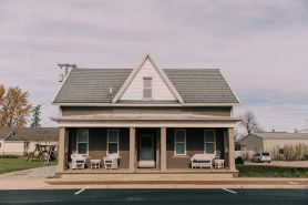 Comfort & Charm in the Heart of Minster: Up to 10 Guests